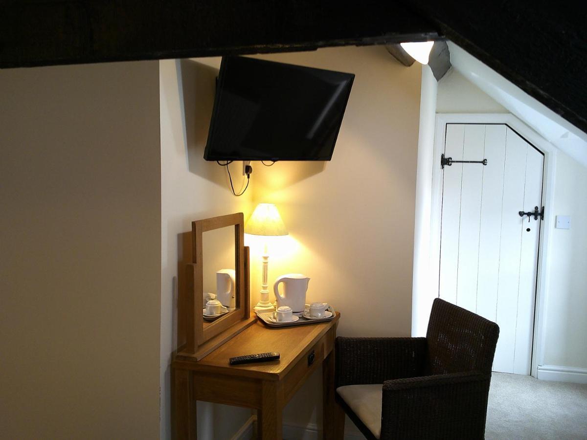 The Crown Hotel Corwen Eksteriør bilde
