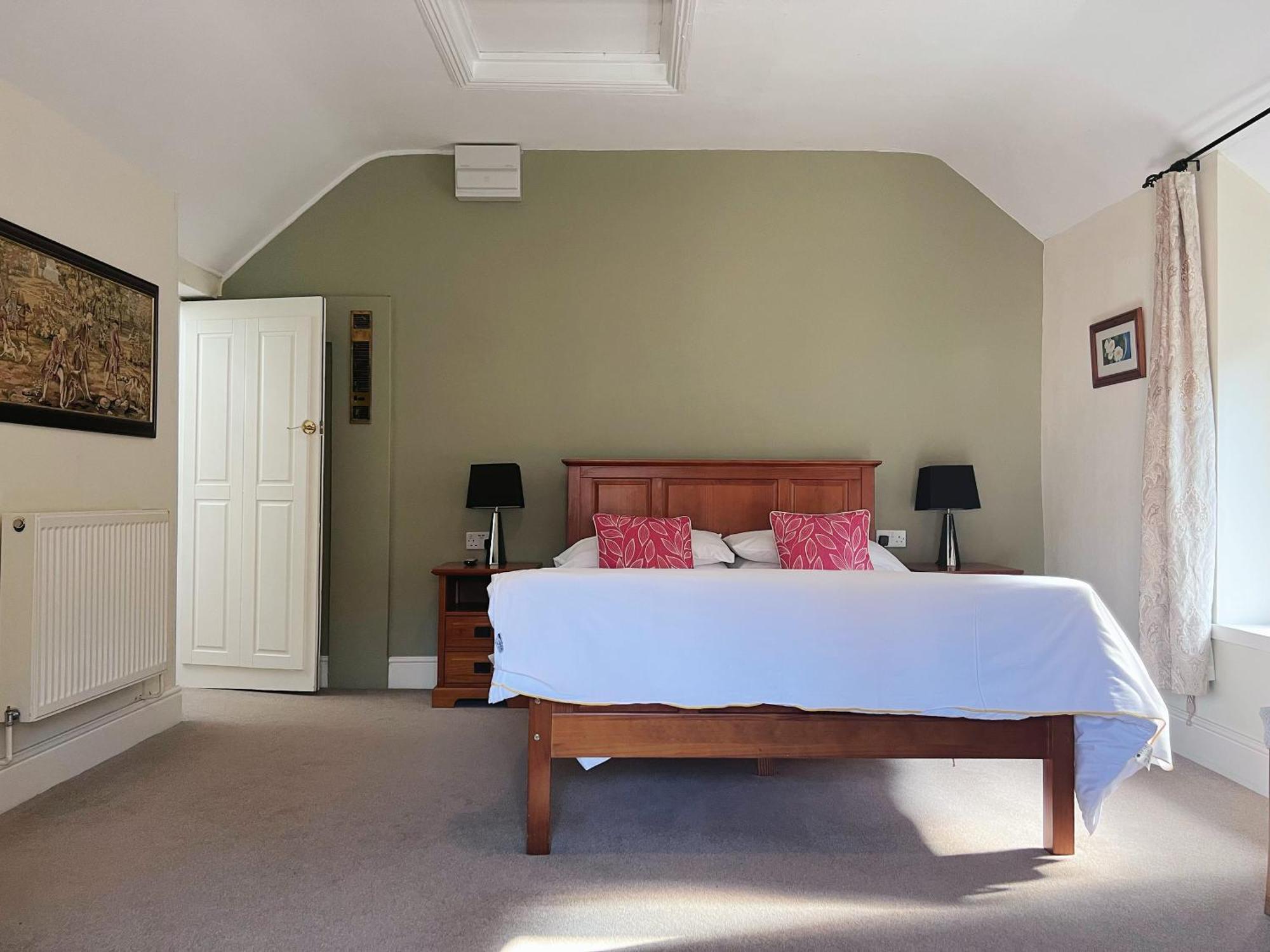 The Crown Hotel Corwen Eksteriør bilde